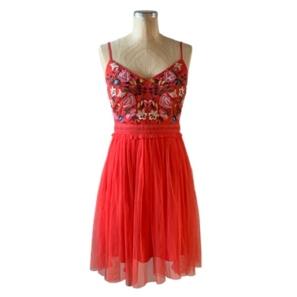 French Connection Red Genoa Embroidered Bodice In Azalea Dress Women’s Size 2 - Picture 2 of 13